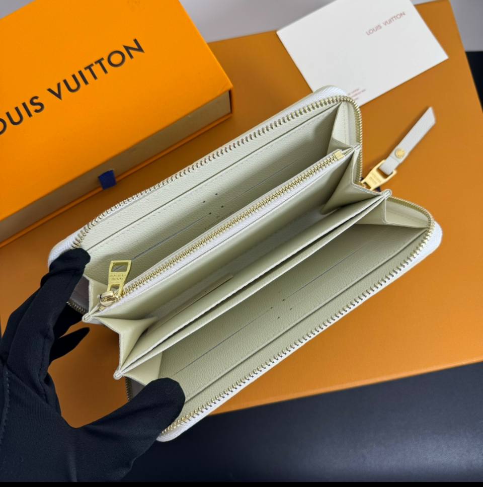 Porte Feuille White Édition LV