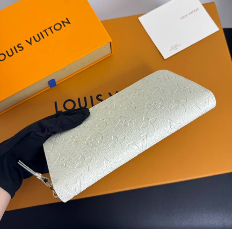 Porte Feuille White Édition LV